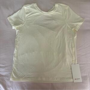 Lululemon Athletica Back in Action Tee *Back Twist